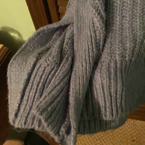 Aerie pretty medium blue knit sweater - Picture 2 of 2